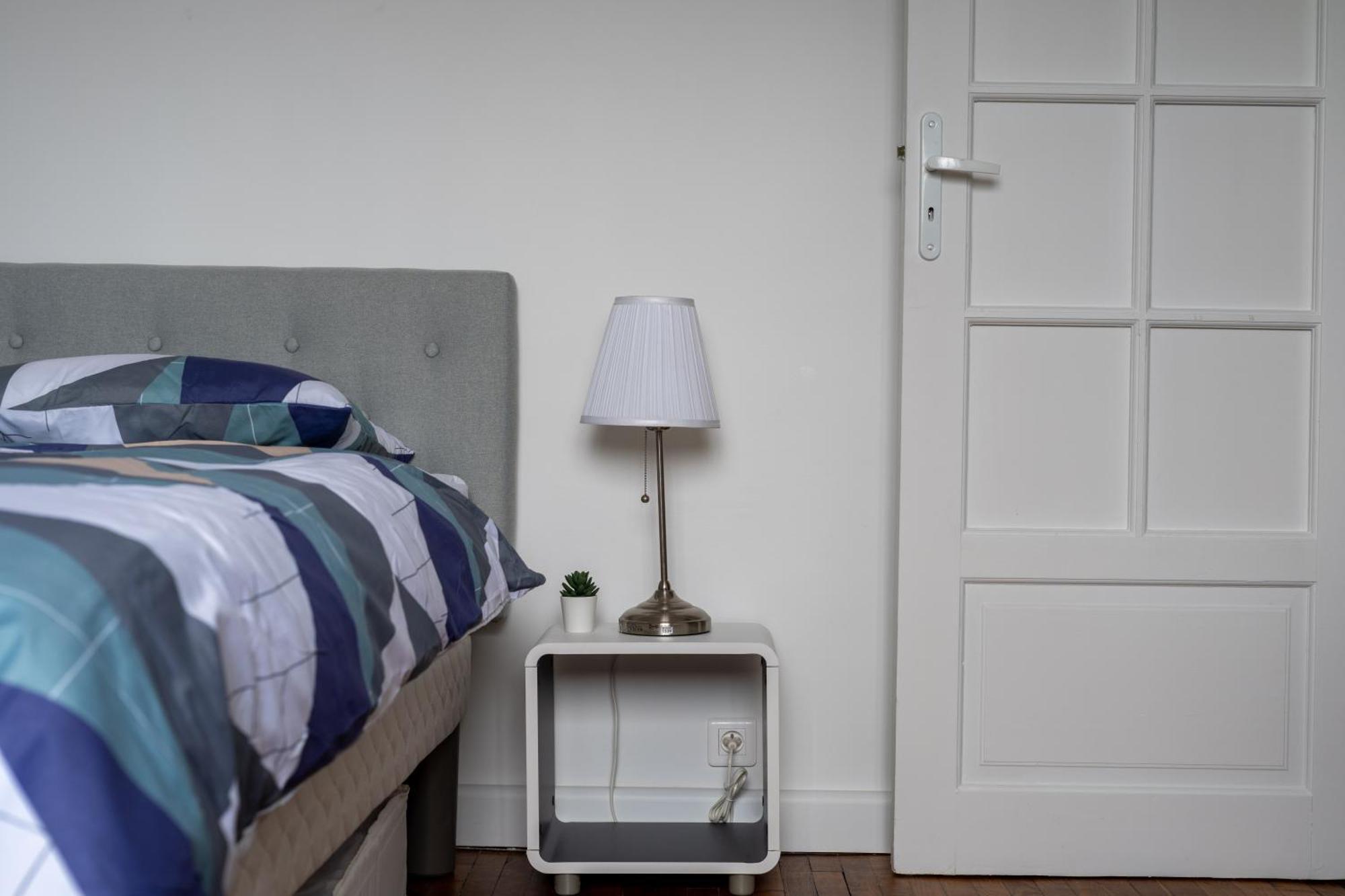 Charmant 2 pièces pour 4 personnes à Courbevoie Apartamento Exterior foto